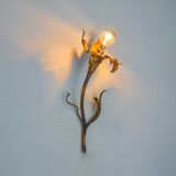 "Fleur de lys" wall light by Ferro Arte, metal and gold leaf, Spain, 1970
