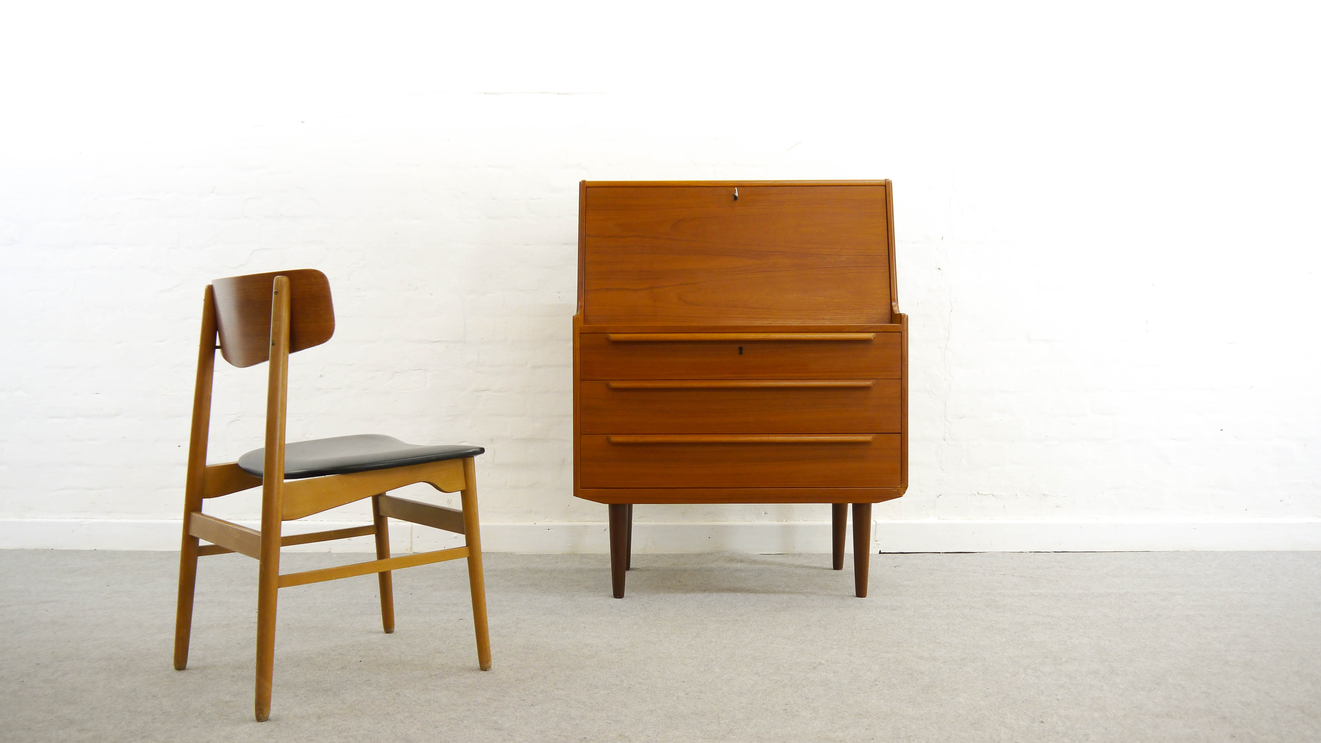 Scandinavian writing desk