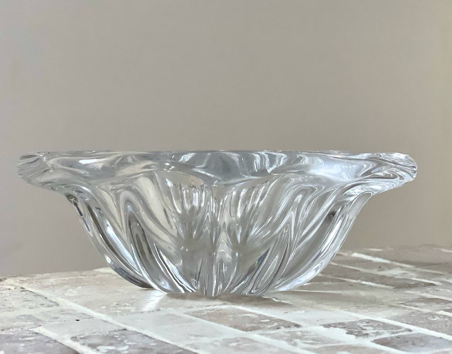 Crystal catchall by St Lambert