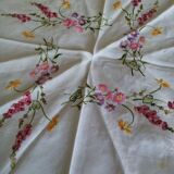 Antique tablecloths & napkins