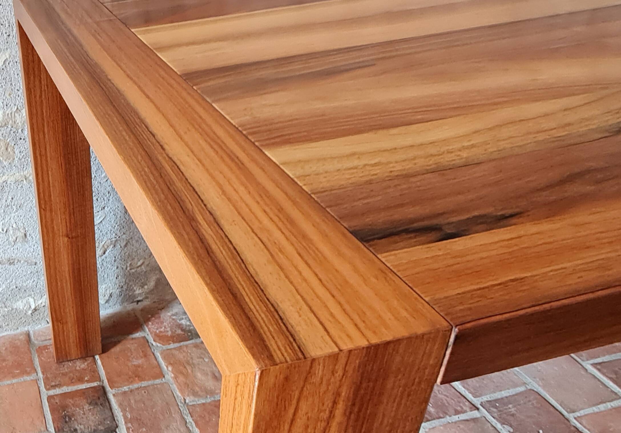 Eaton table