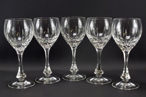 5 verres à vin en cristal taillé main atelier du cristal à baccarat