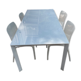 Set table and 4 chairs