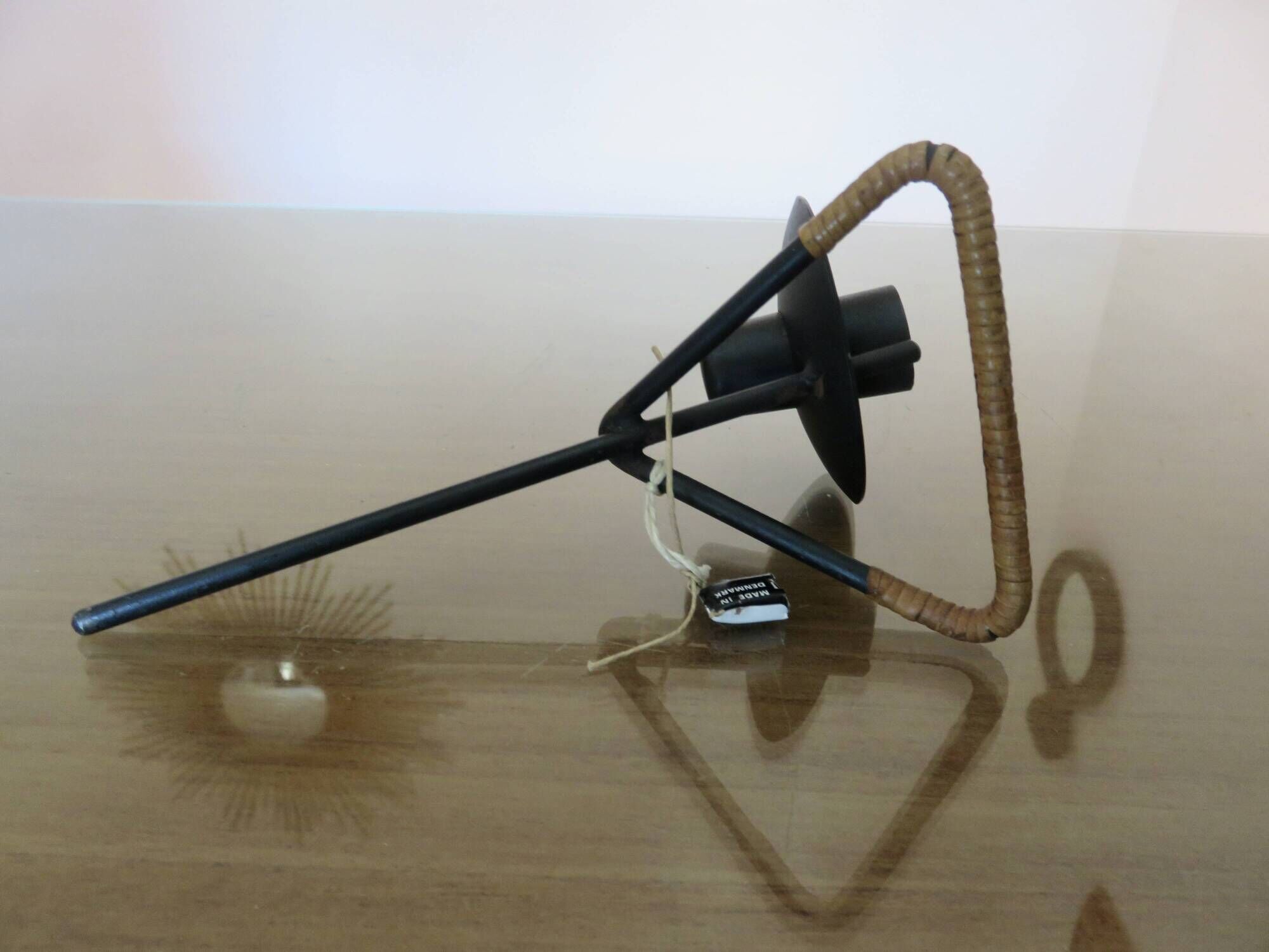 Authentic wall candle holder signed Laurids Lonborg, Denmark, metal and rattan.