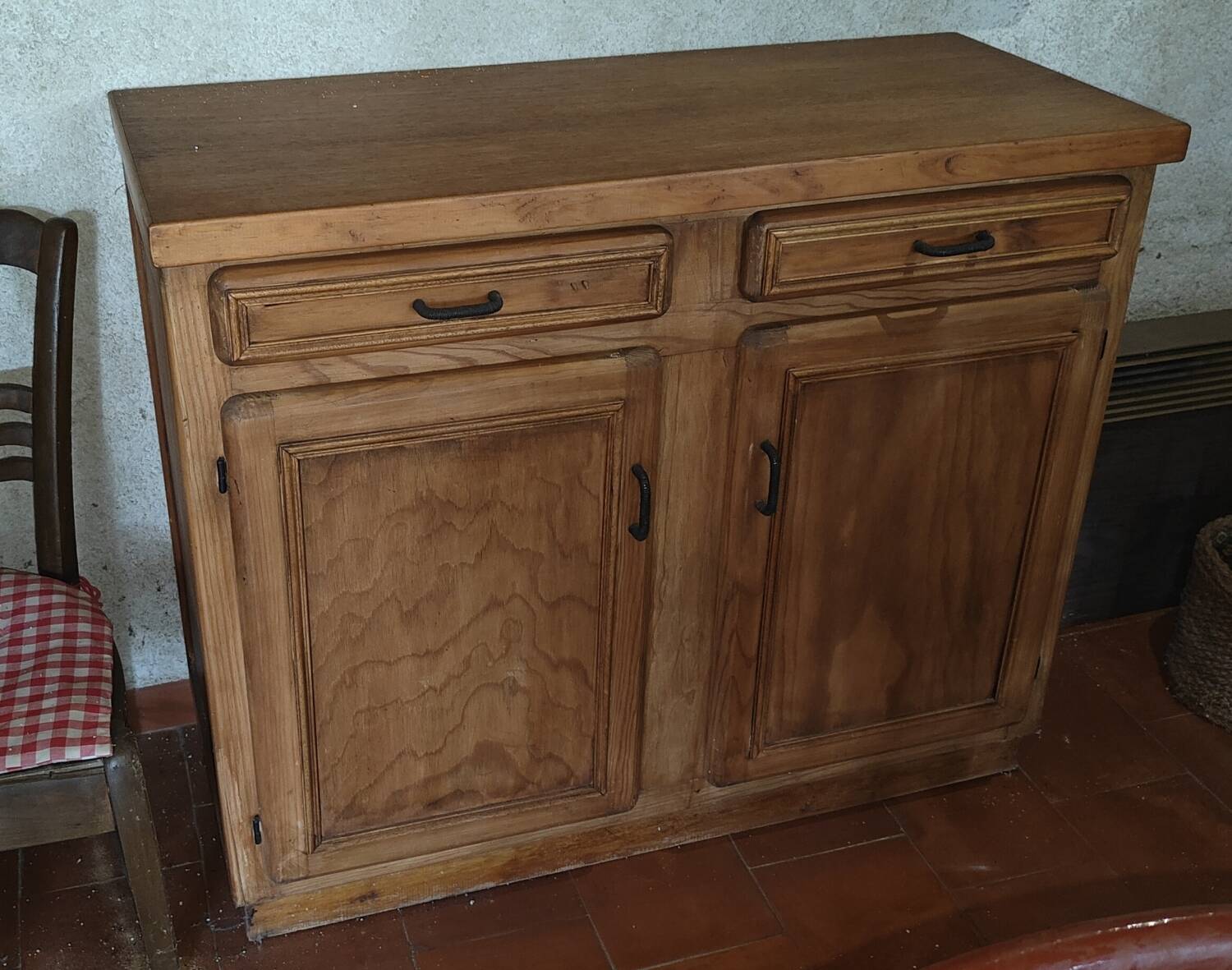 Solid wood sideboard
