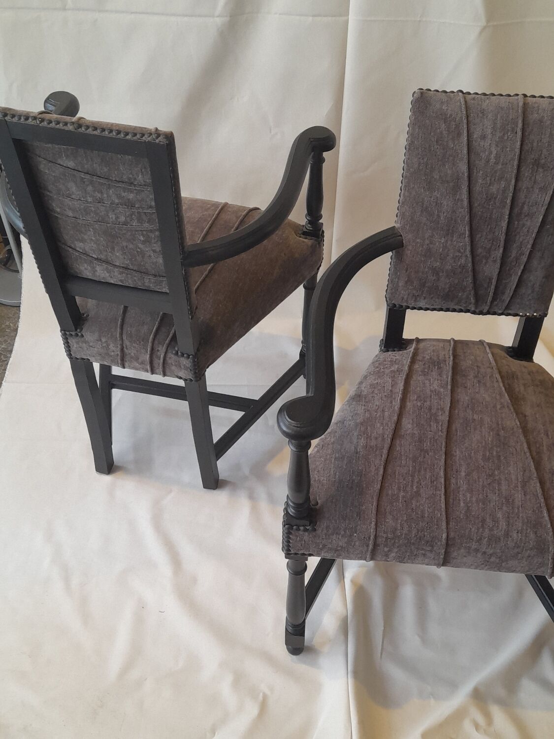 Pair of armchairs called Caquetoires