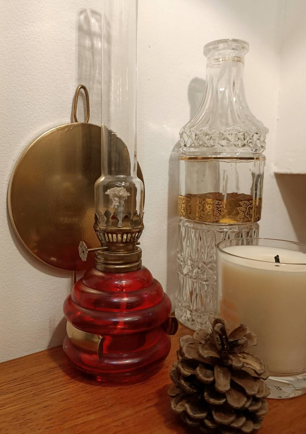 Lampe à pétrole murale