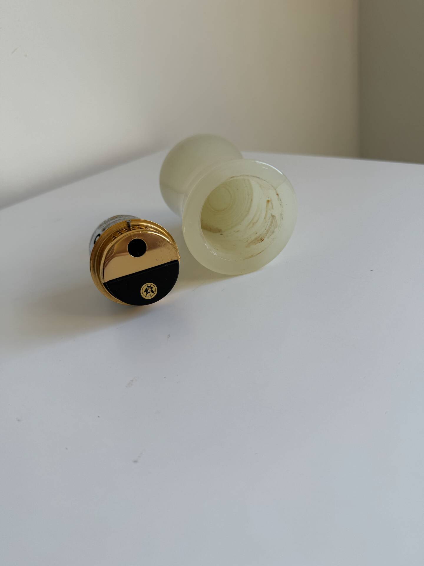Vintage KOEI Unitron Japan Table lighter in Marble Onyx