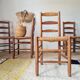 Set of 4 rustic chairs in solid oak and straw.