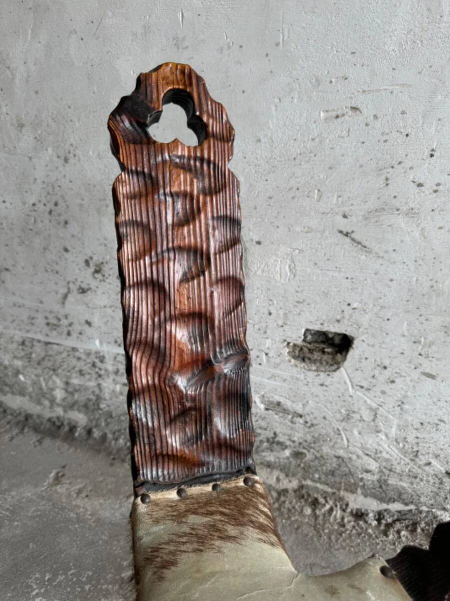 Pair of 1950s Spanish carved solid wood chairs with beige cowhide leather seats