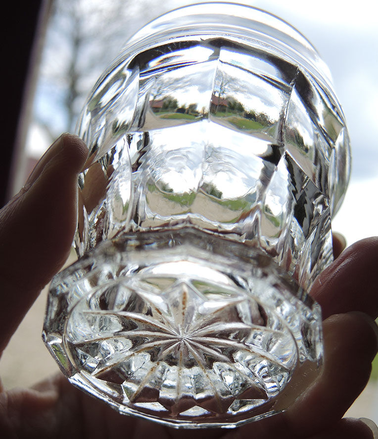 6 faceted glass cups