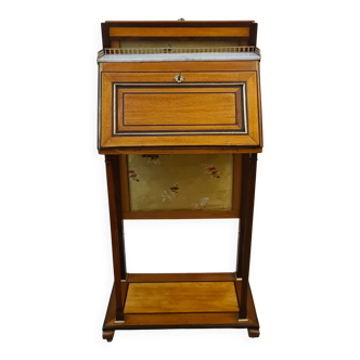 Sloping desk in lemon and amaranth veneer, Louis XVI period
