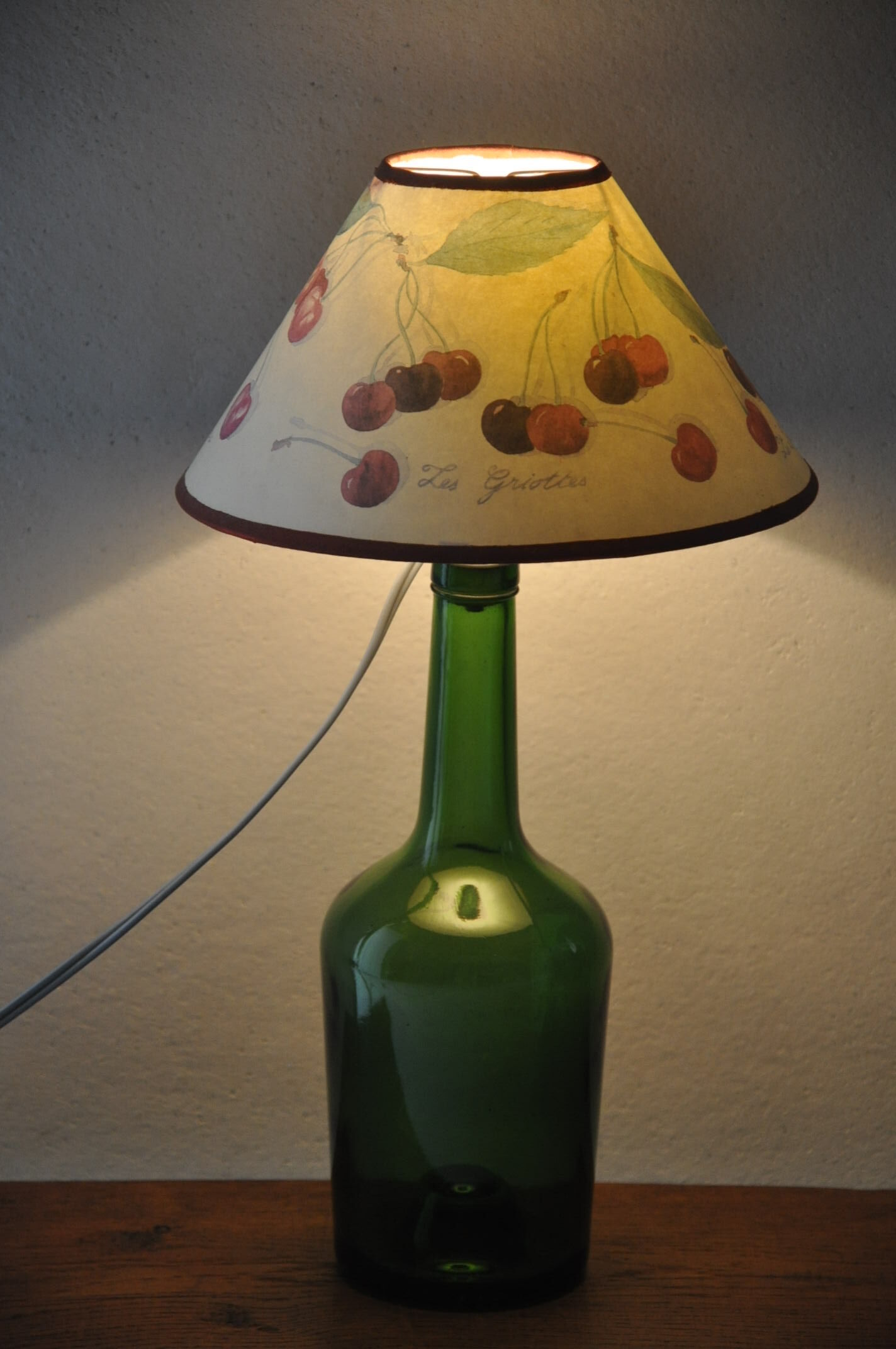 Lampe bouteille en verre vert