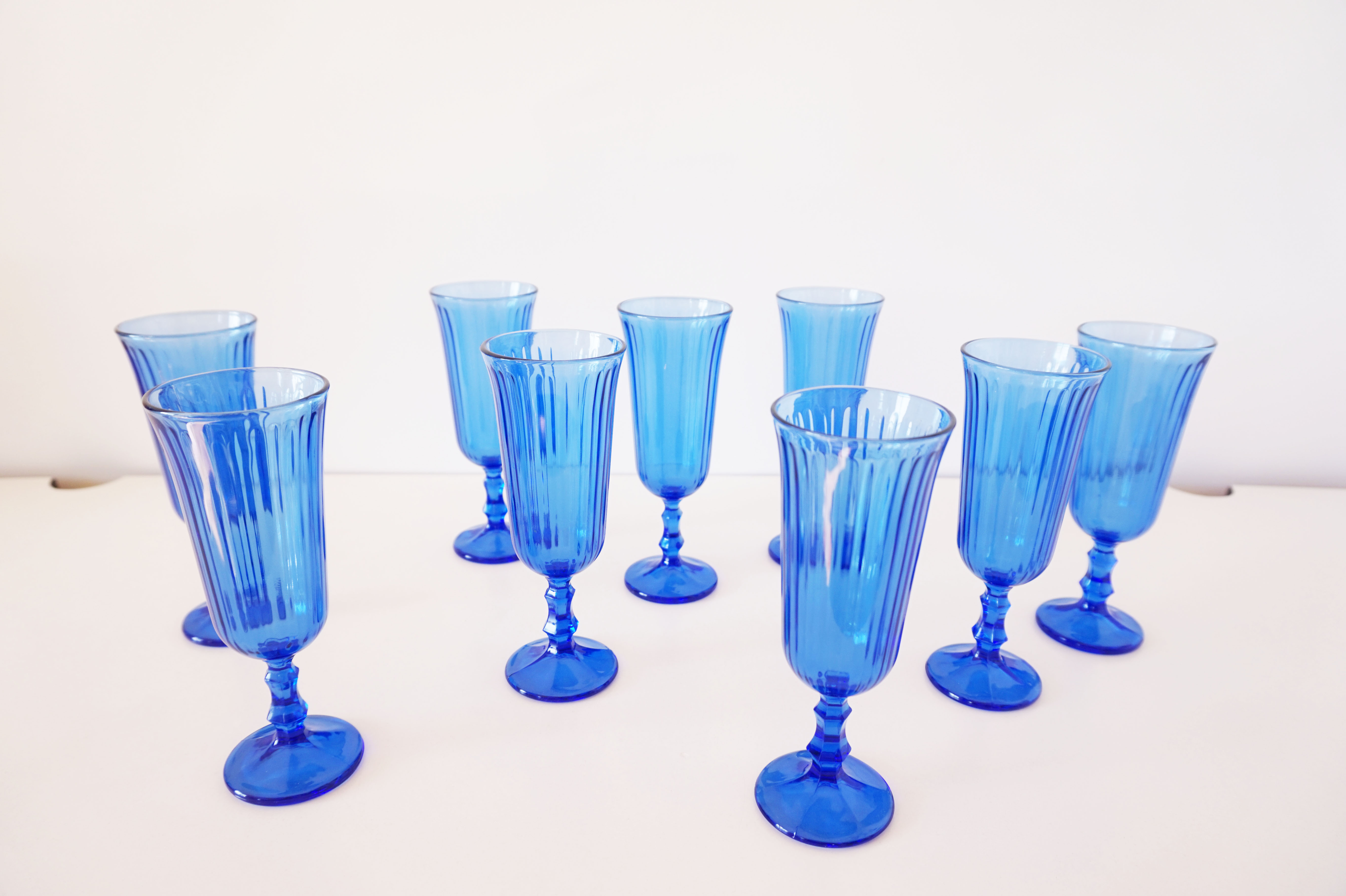 Set of 9 blue champagne flutes