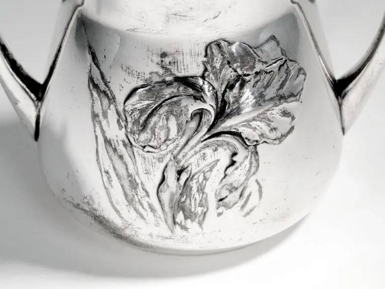 Sucrier Art Nouveau, en laiton argenté, Pologne, années 1920