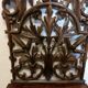 Étagère murale en bois sculpté