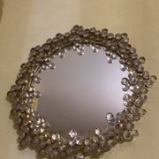Miroir Hollywood Regency en cristal de Pawla