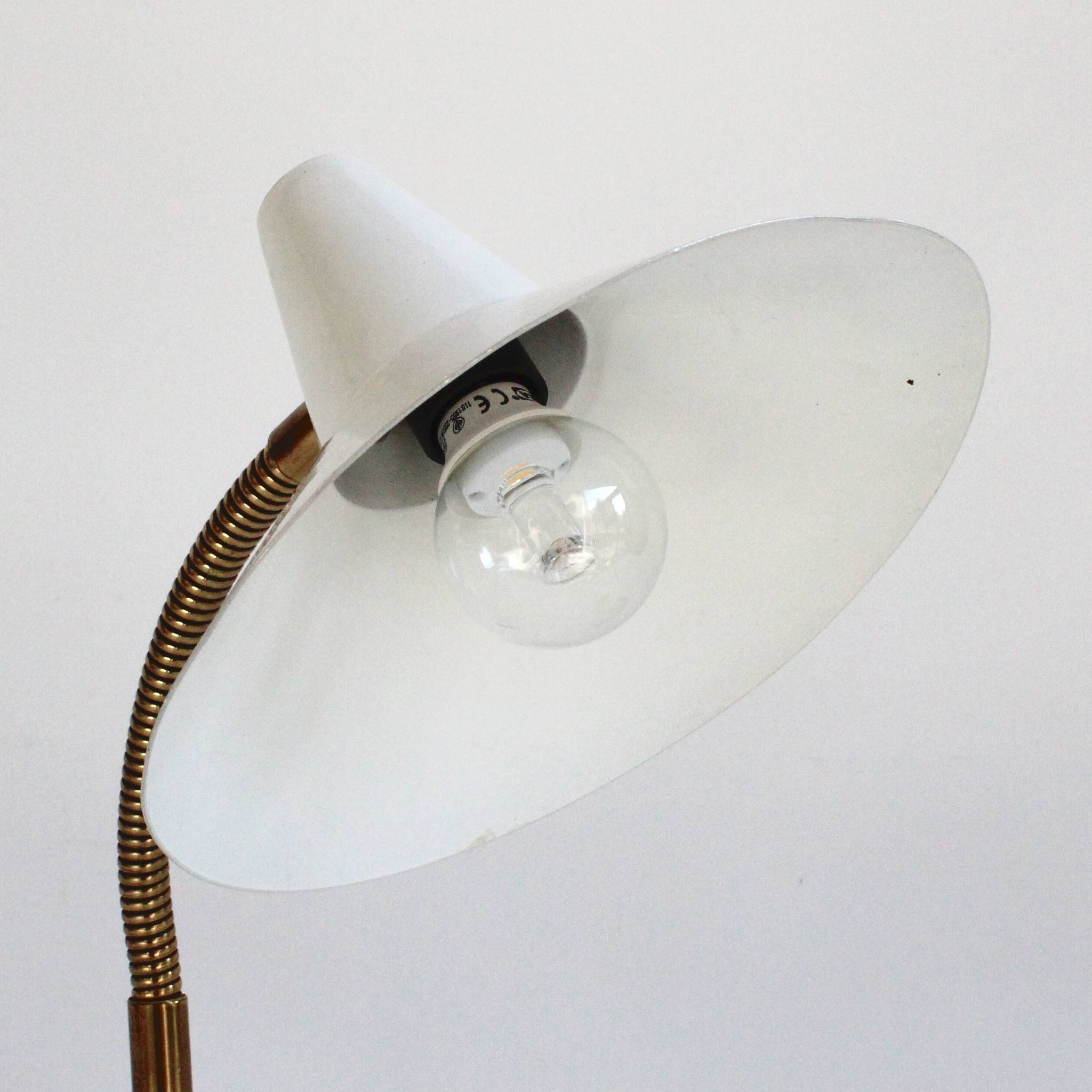 Vintage metal lacquered table/desk lamp