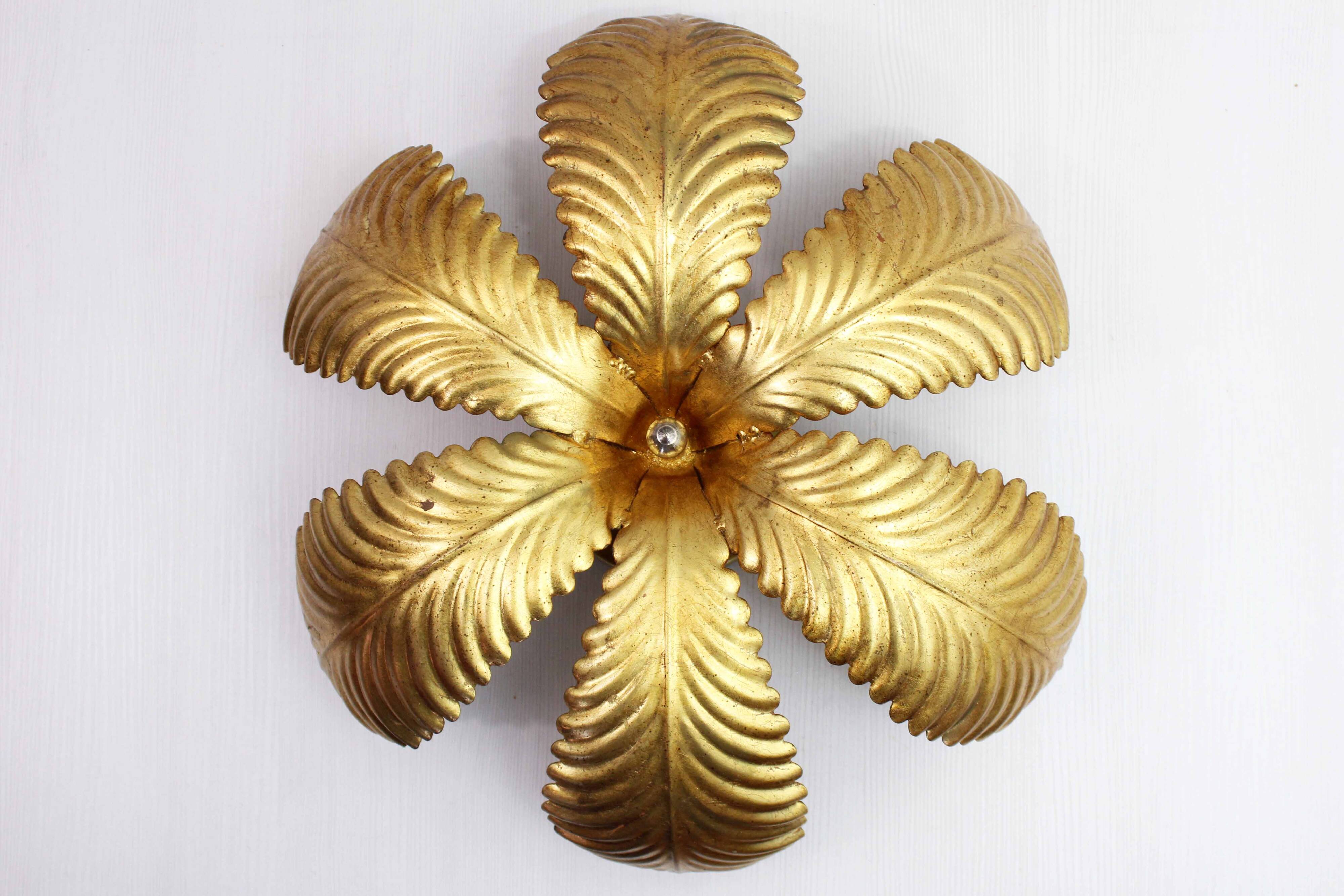 Wall light, ceiling light in gilded metal with gold leaf, 1970-1980