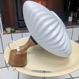 Suspension vintage en opaline plissée et bois