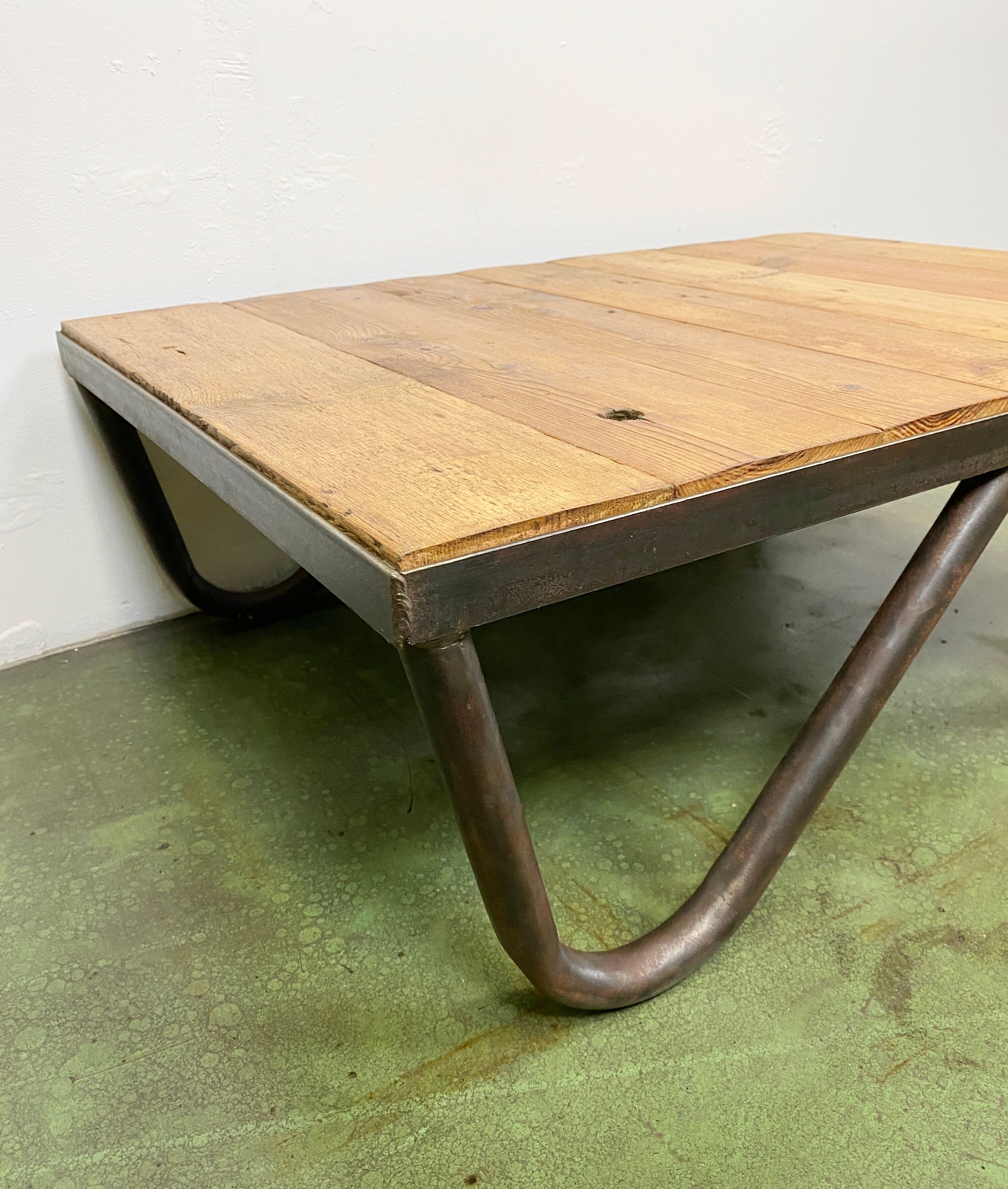 Table basse industrielle, années 1960