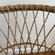 Chaise corbeille en rotin tressé