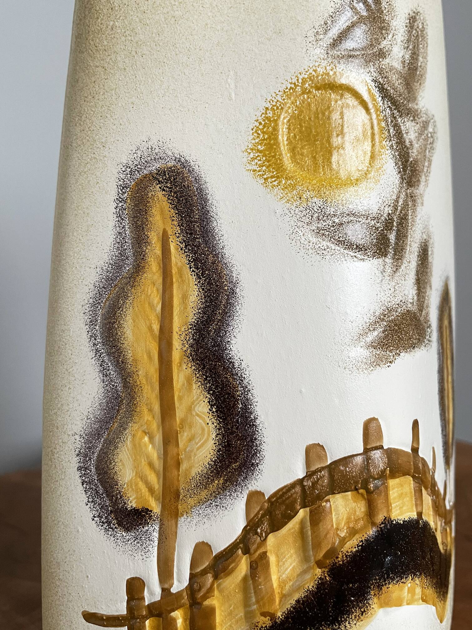 Beige-Yellow Chinese Ceramic Vase with Tactile Design Depicting Houses, Sun, Trees and Countryside