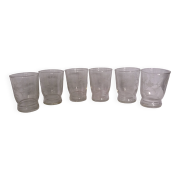 6 verres à digestif anciens, motif floral