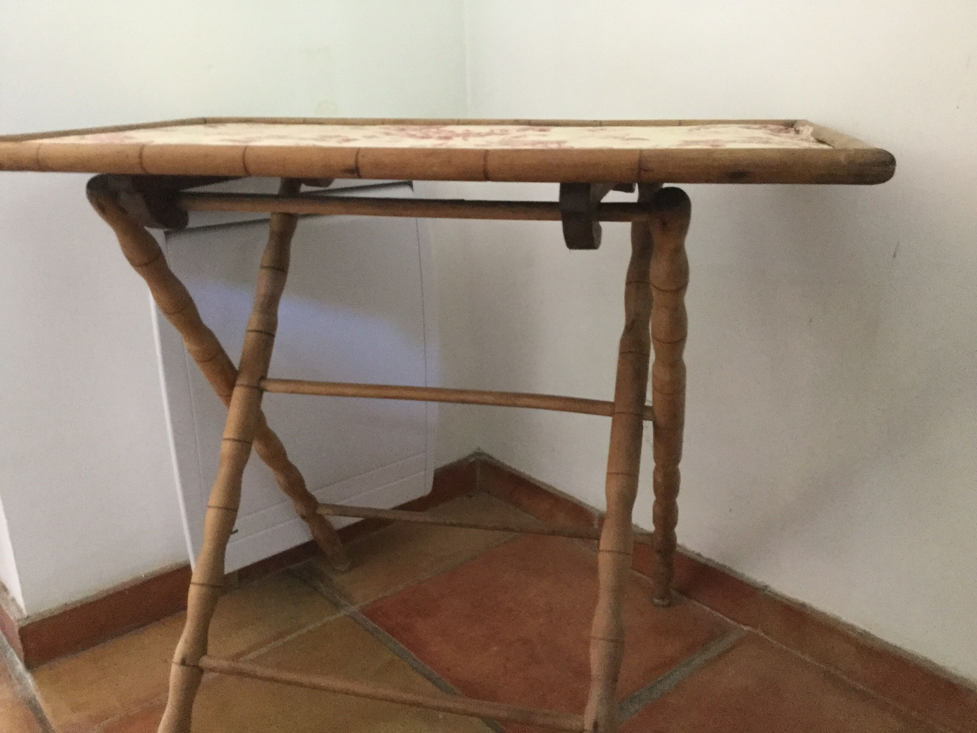 The end XIX wood folding table