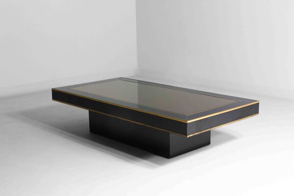 Table basse en bois laminé noir, plateau miroir et laiton, Italie années 1980
