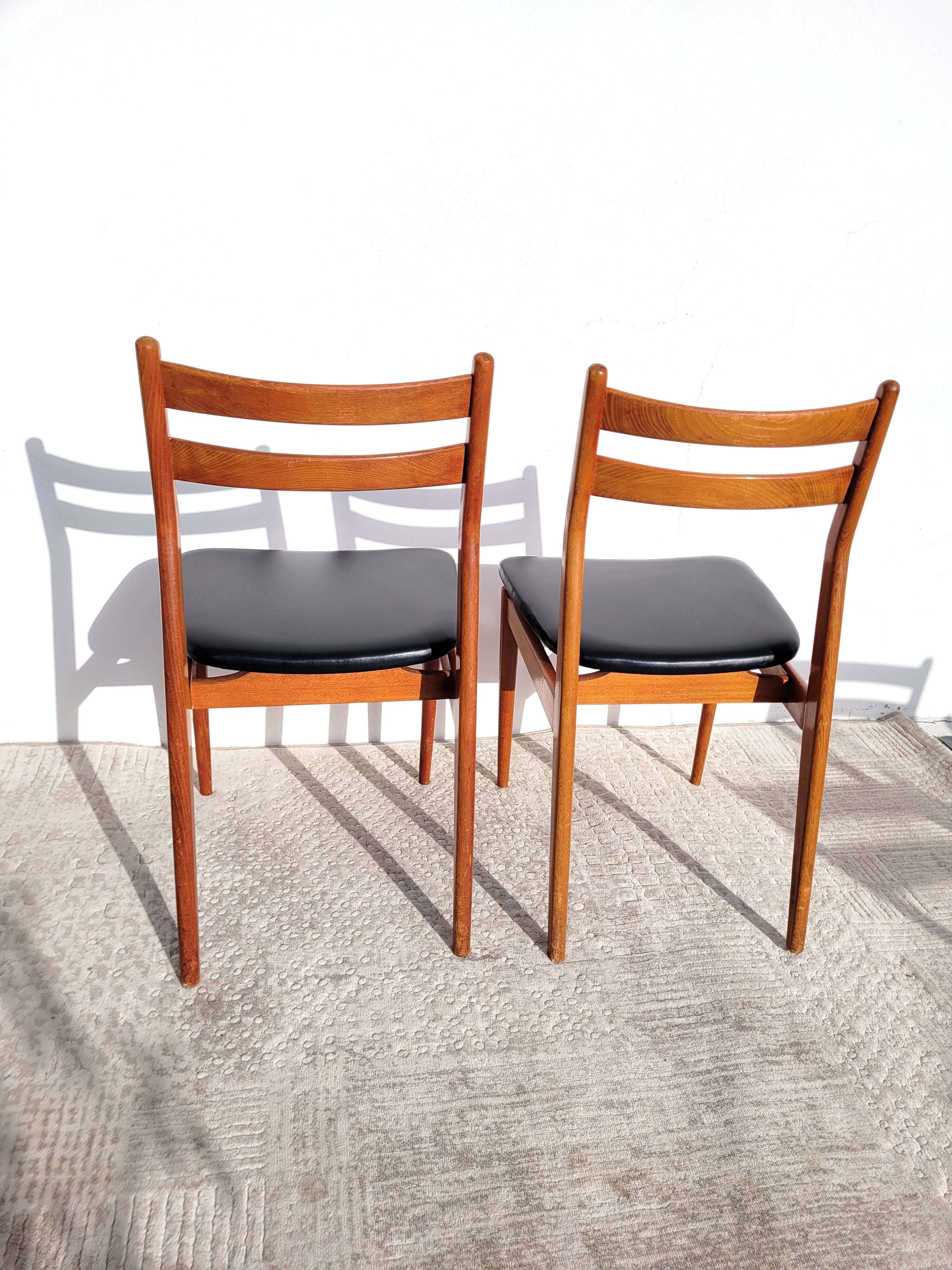 2 Scandinavian wooden chairs