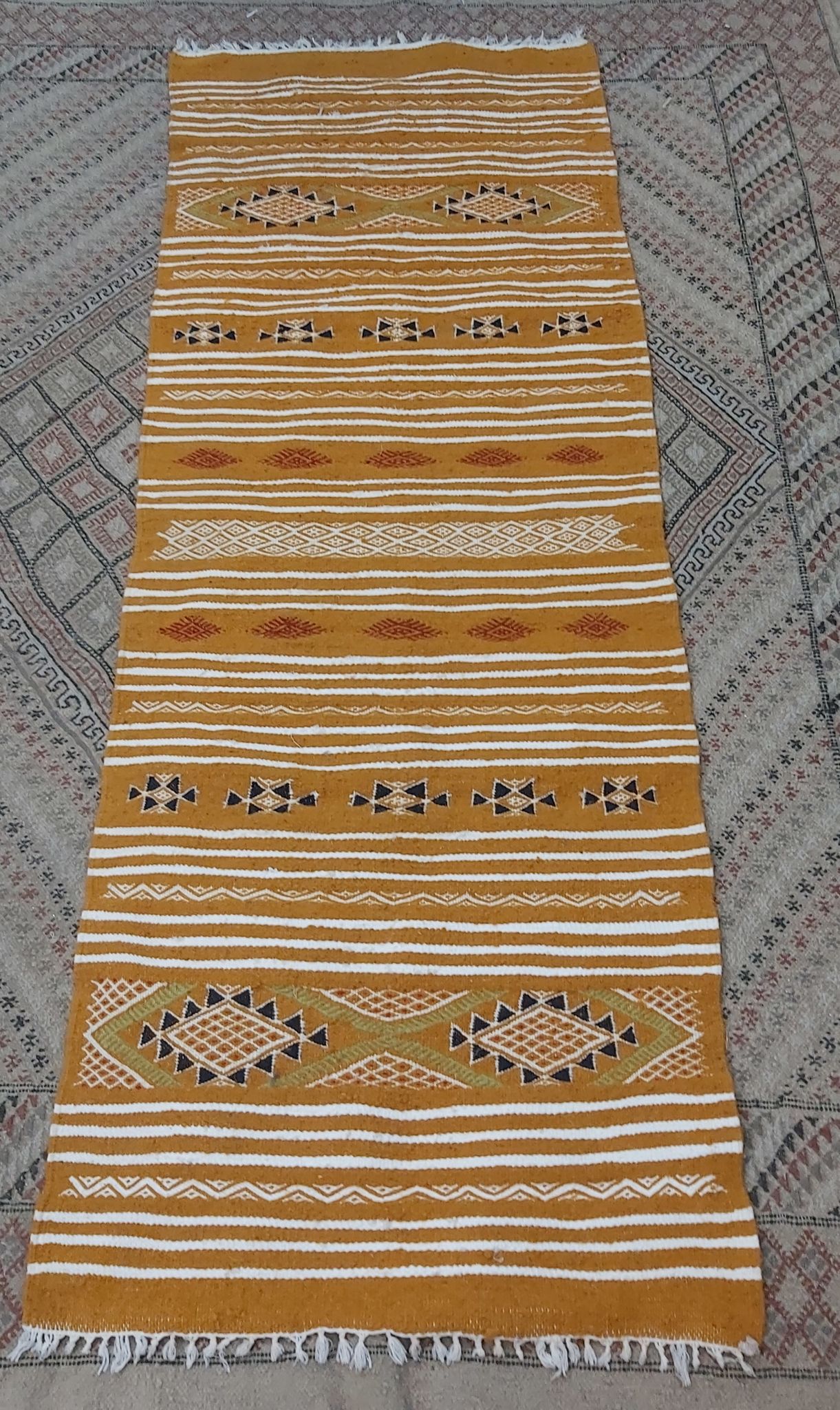 Kilim carpet mustard color handmade in pure wool 70 * 200cm