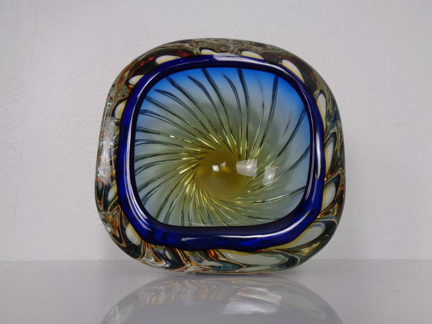 Blue Brown Sommerso Murano Glass Bowl or Ashtray by Flavio Poli, Italy, 1960s