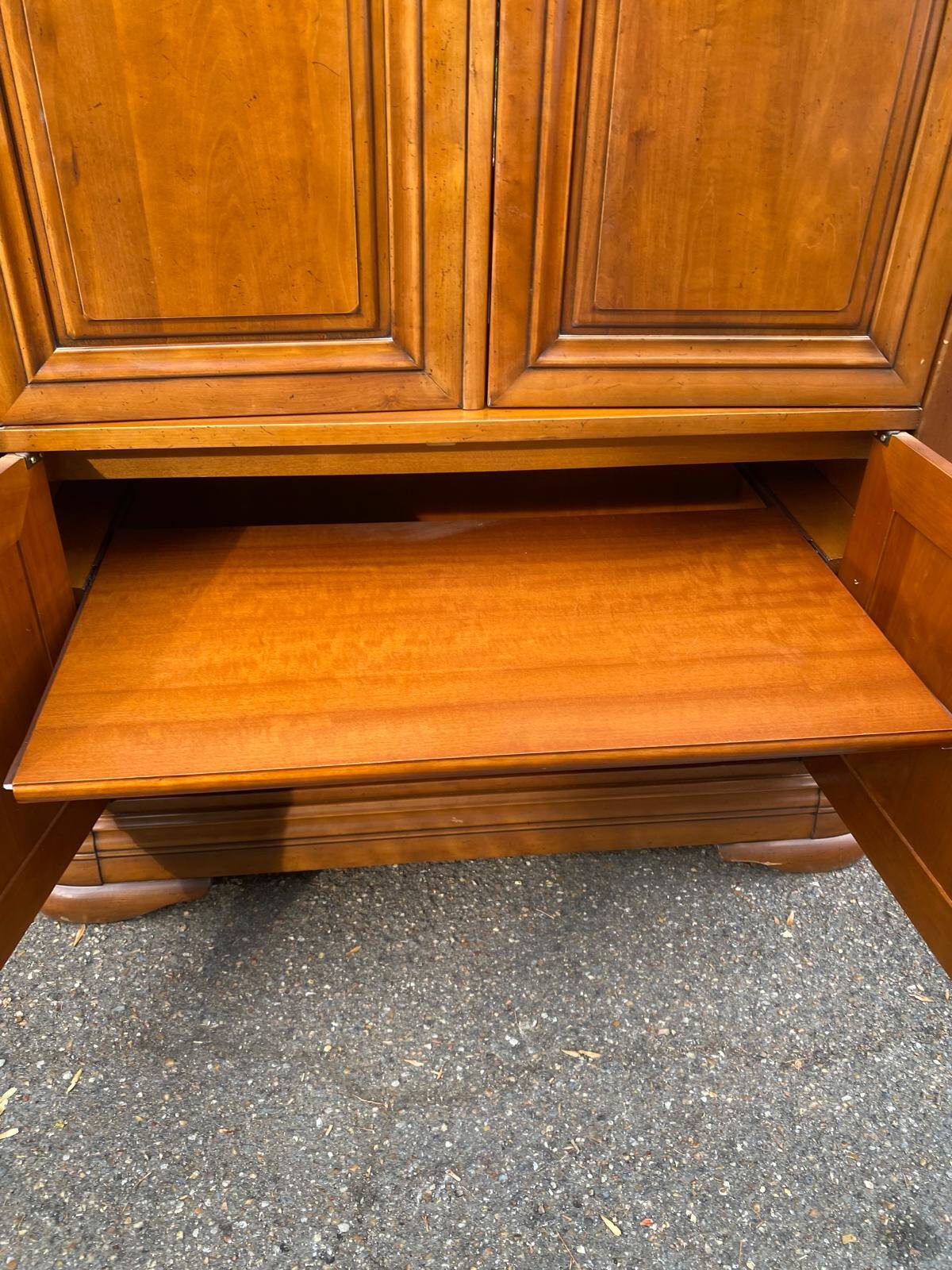 Armoire meuble tv bonnetière en merisier massif 80s