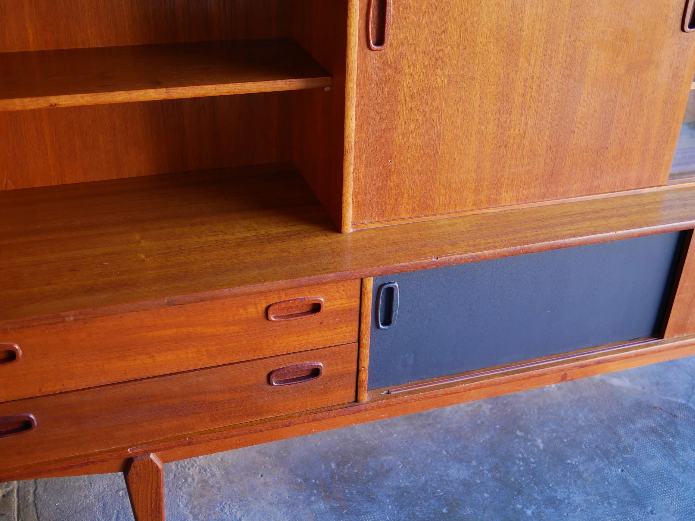 Scandinavian buffet teak model "Tilburg" by O.M.F Omer Meubel Fabriek to Samcom Lefèvre editions