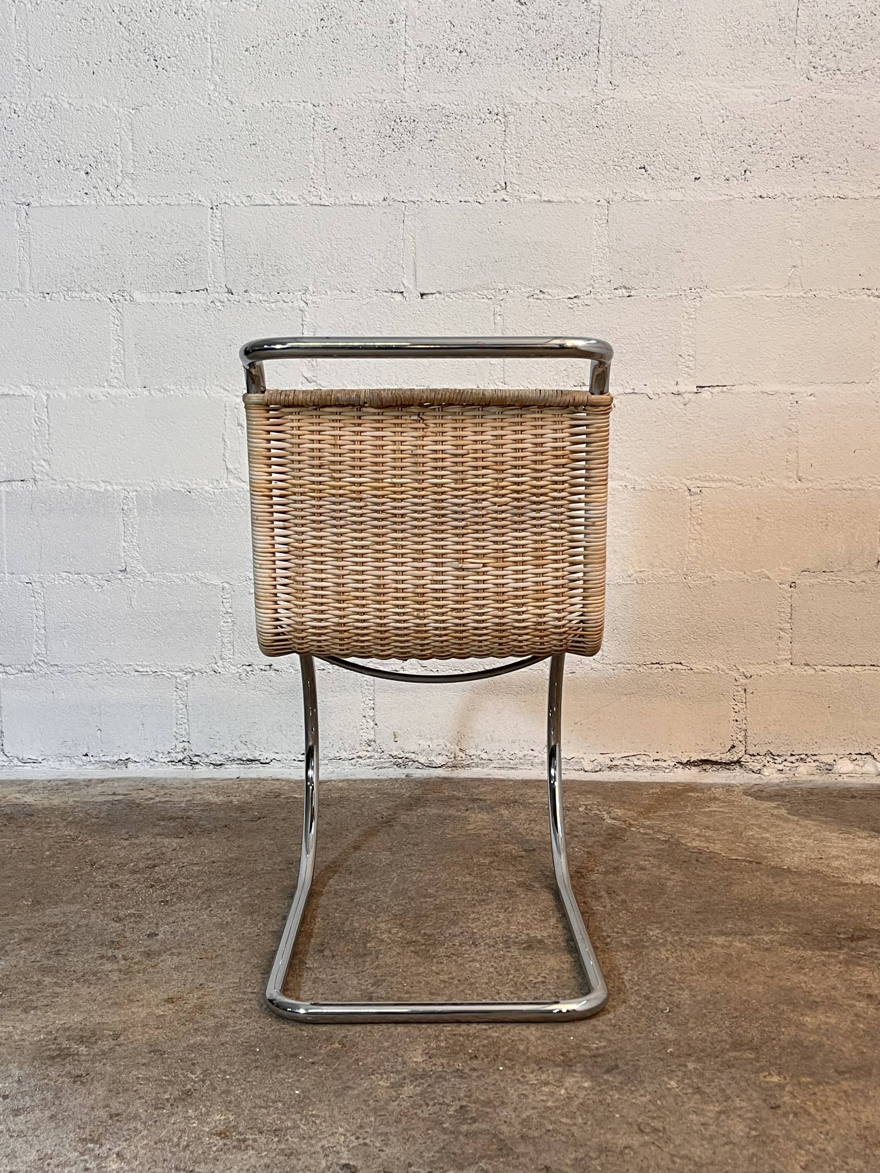 Set of 4 mr10 rattan chairs by mies van der rohe