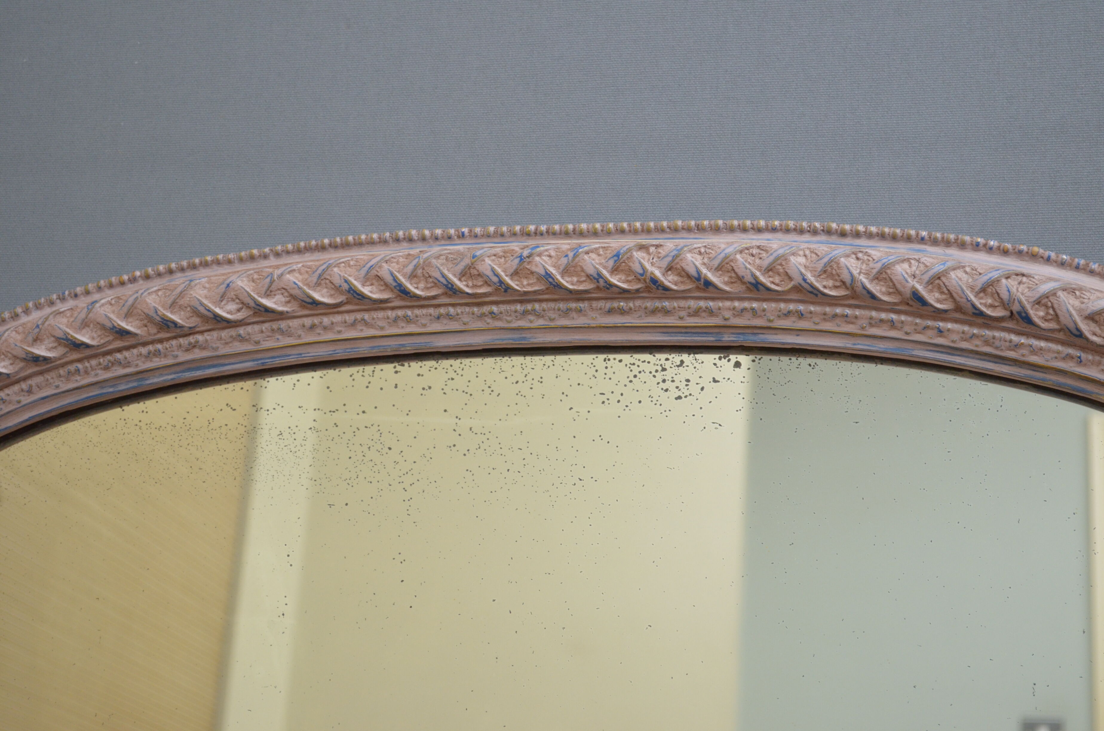 Miroir peint de mur de la fin du 19ème siècle