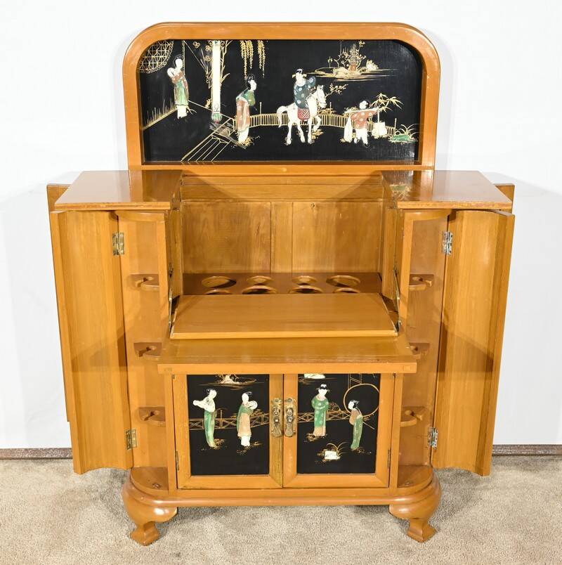 Asian Liquor Cabinet in Lacquered Wood, China – 1950