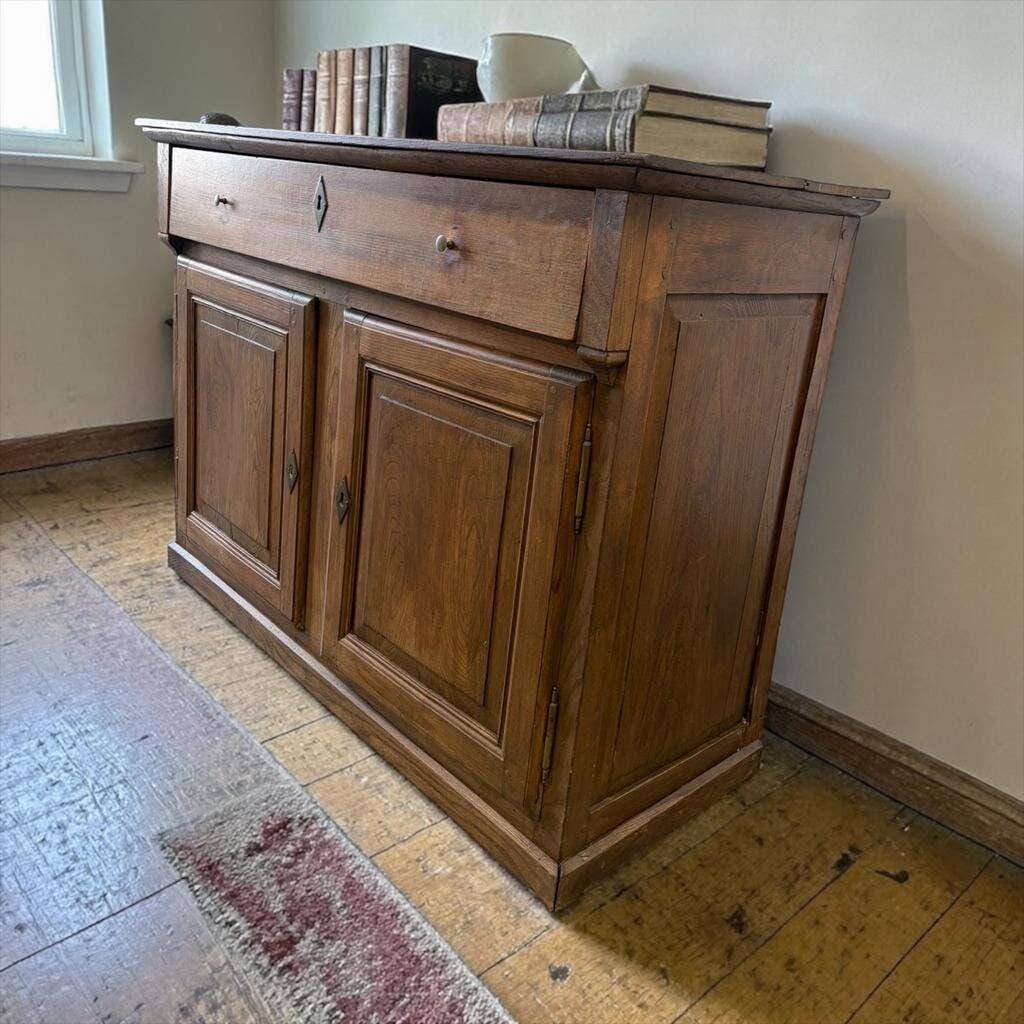 Buffet vintage en bois brun