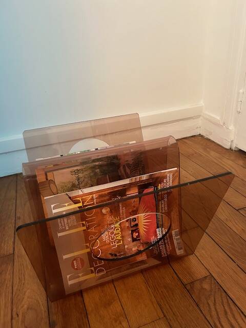 70s magazine rack in altuglass