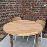 Round table