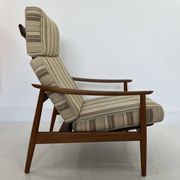 Fauteuil FD 164 en teck par Arne Vodder pour France & Son