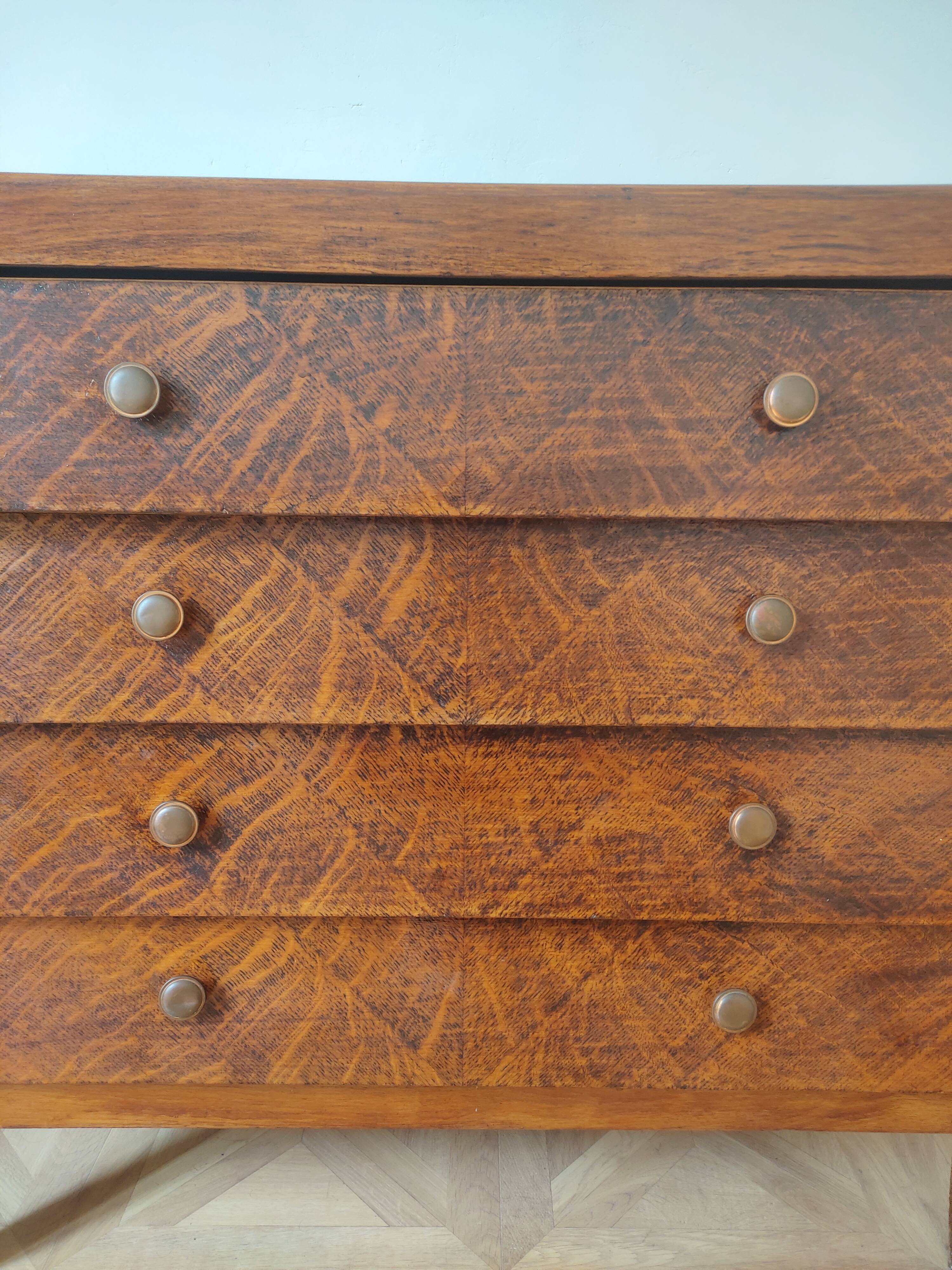 Vintage chest of drawers