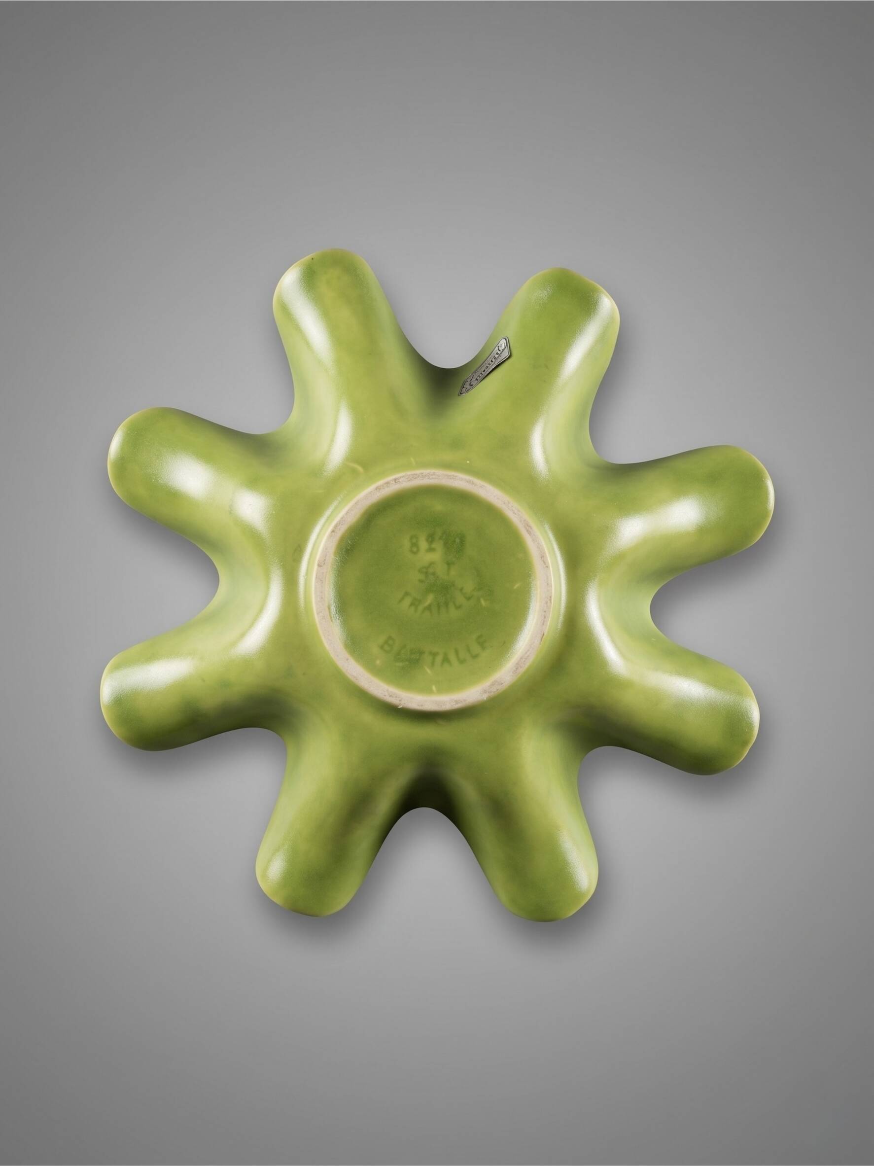 Bowl / centrepiece in green anise and black, Saint-Clément ceramic – Letalle