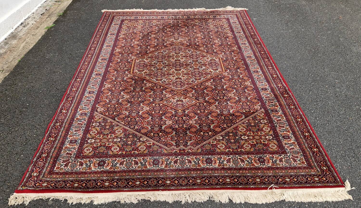 Baghdad red carpet 2m x 3 meters