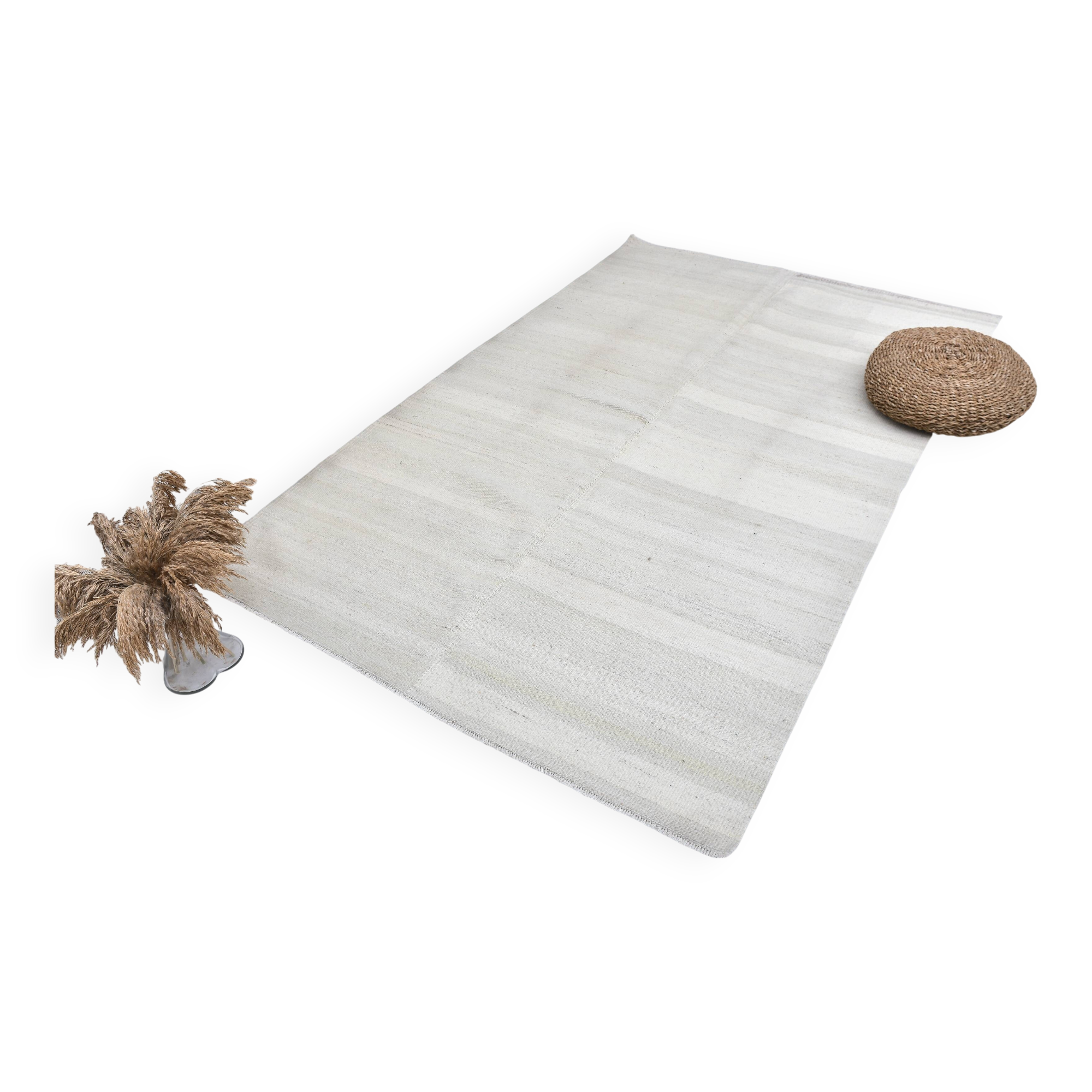Tapis kilim en laine crème 205x132 cm, tapis kilim en laine blanche 4x7, tapis kilim uni.