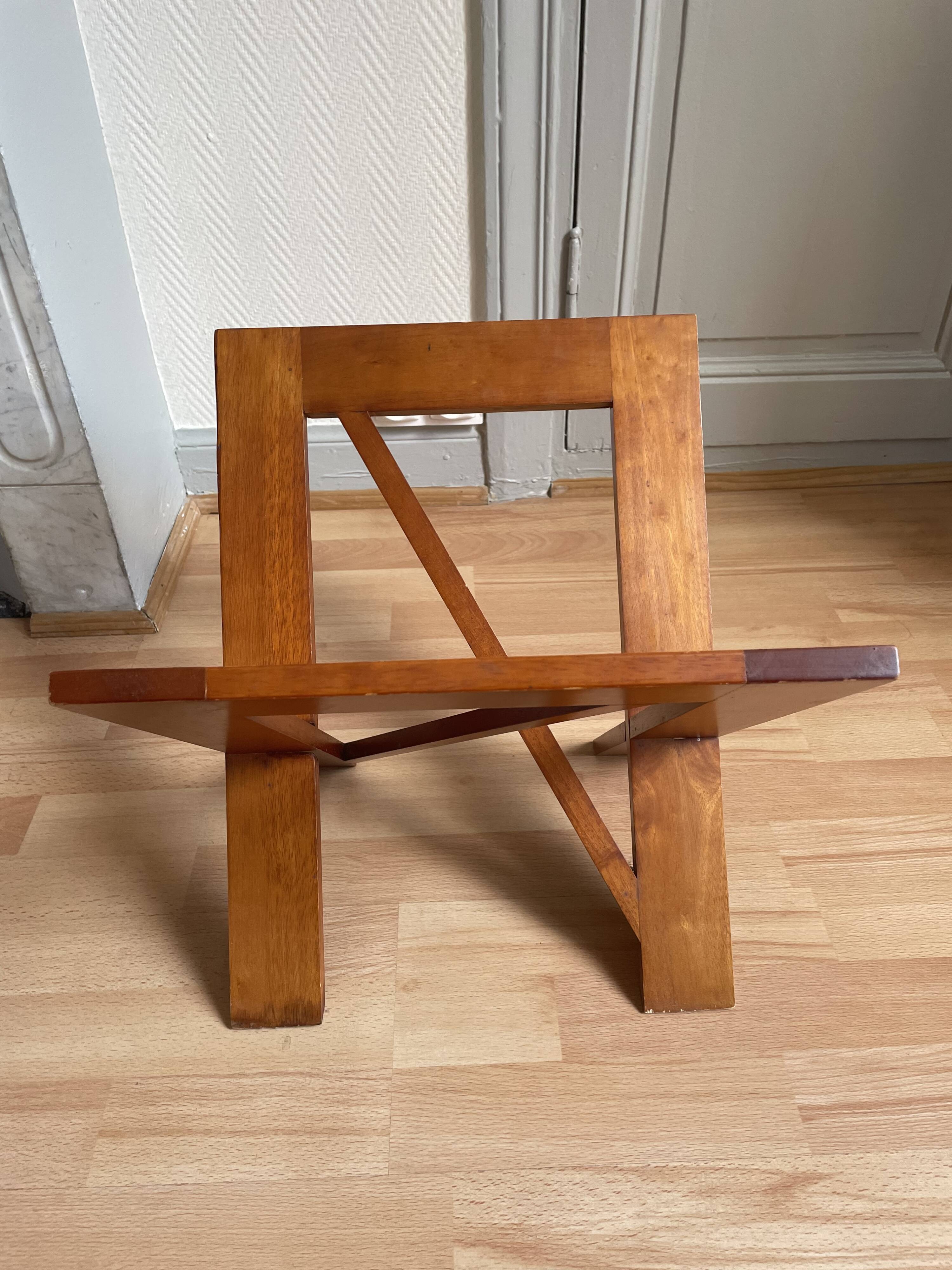 Wooden magazine rack
