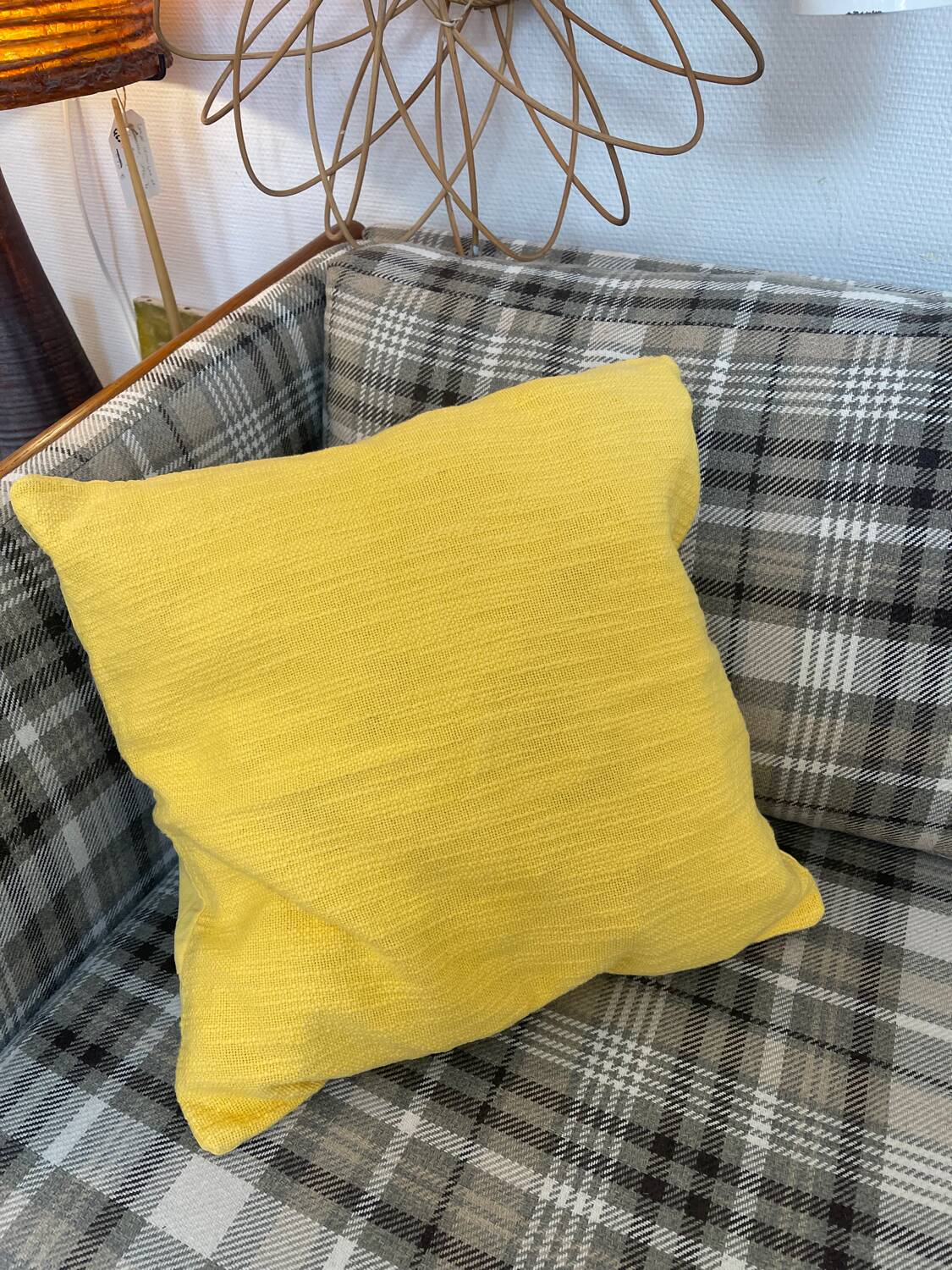 Straw yellow cotton cushion cover, 40x40 cm