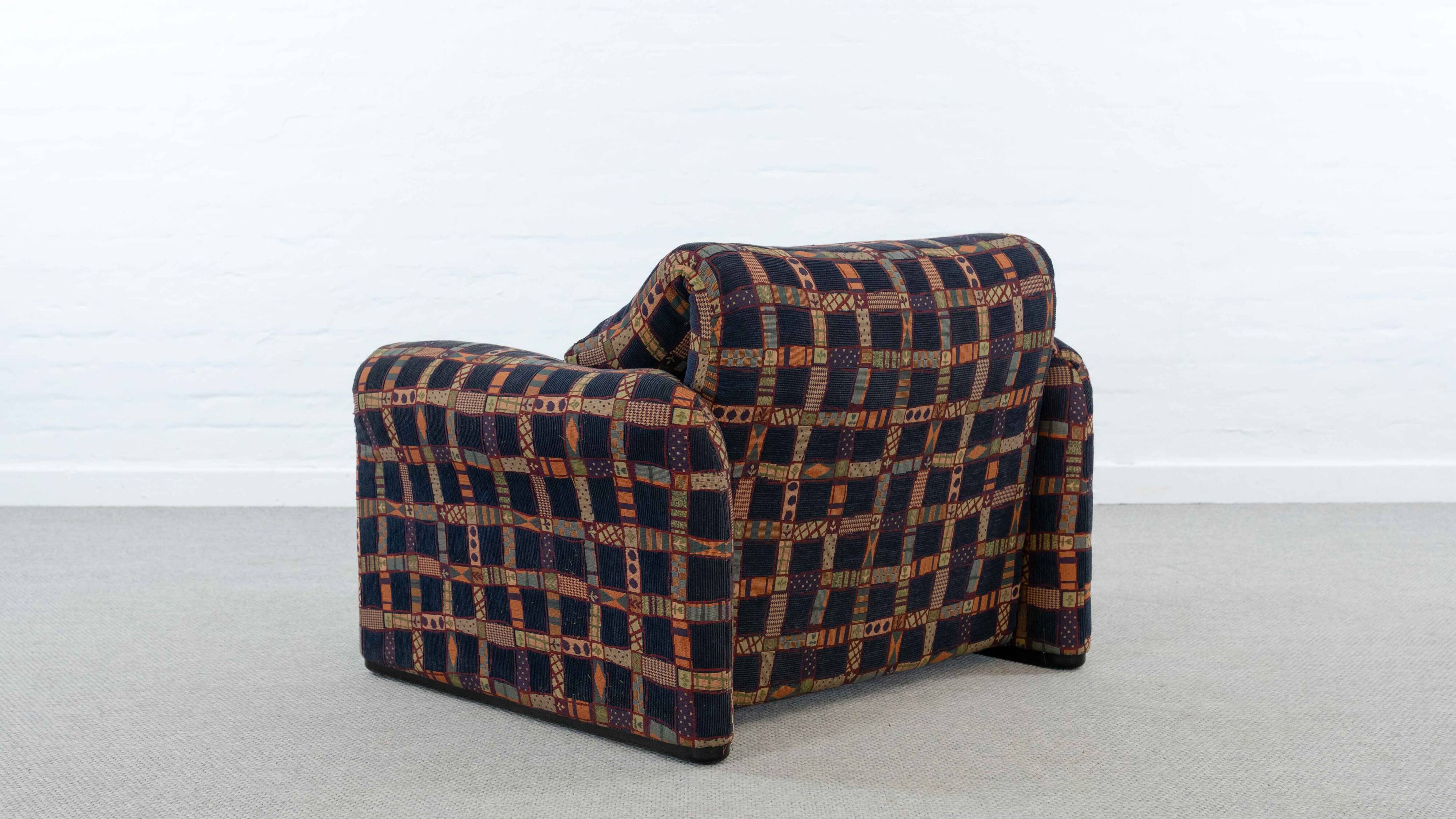 Maralunga armchair by Vico Magistretti for Cassina