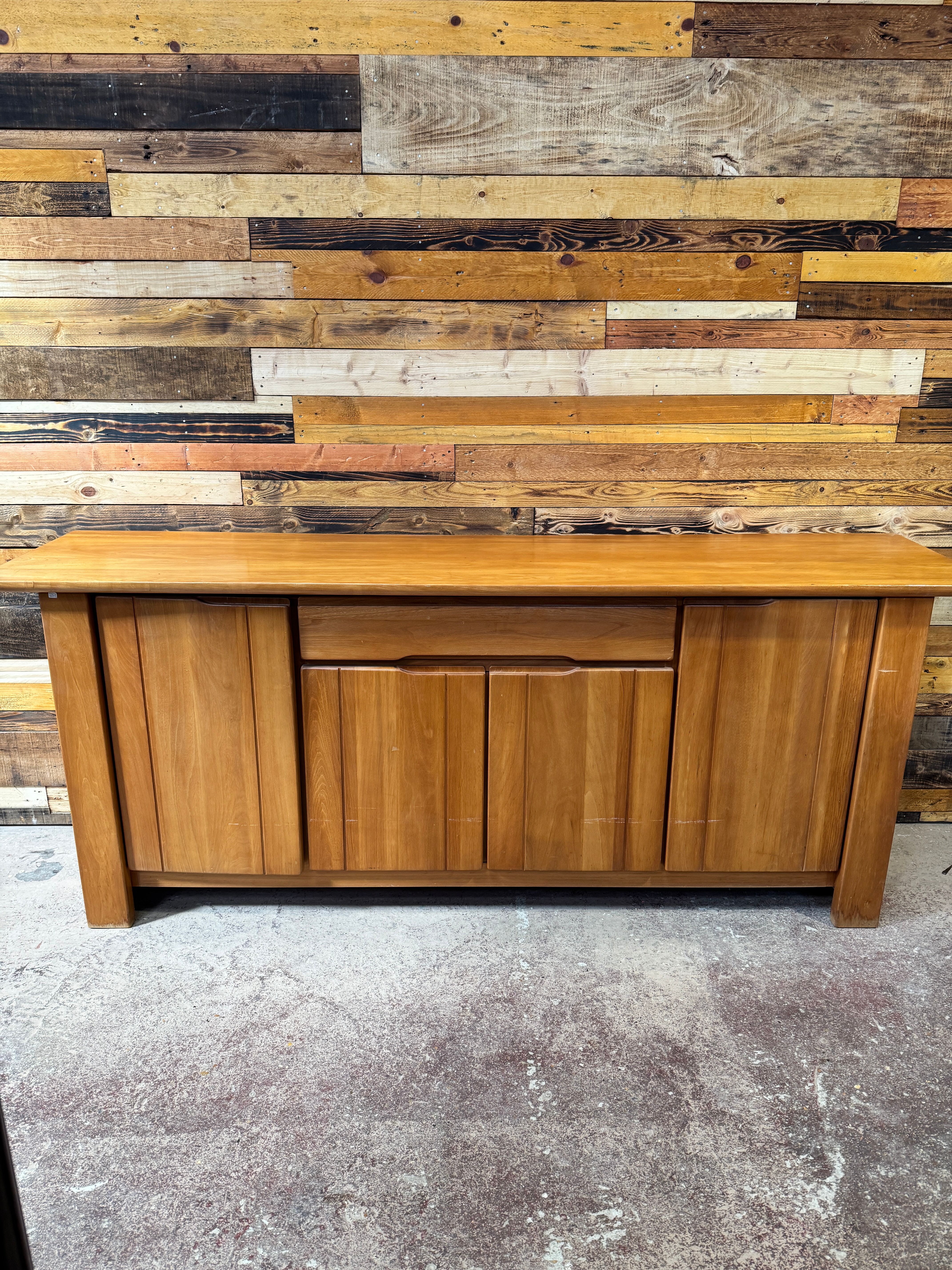 Enfilade in solid elm – 1980s